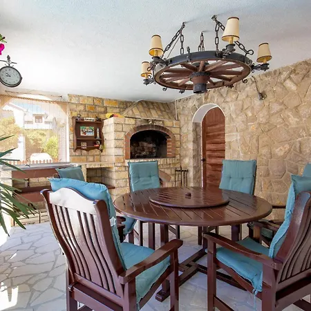 Amazing In With Kitchen