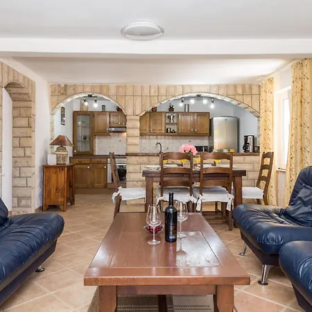 Cozy In Σπίτι διακοπών *