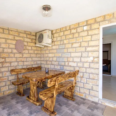 Amazing In With Kitchen