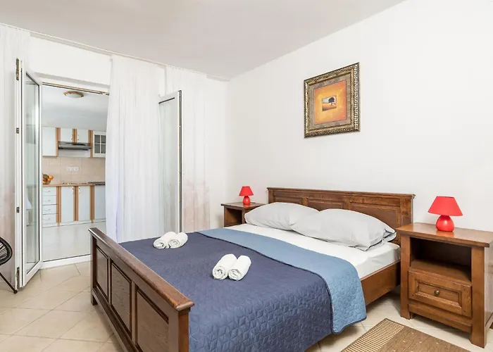 Сasa de vacaciones 6 Bedroom Beautiful In *